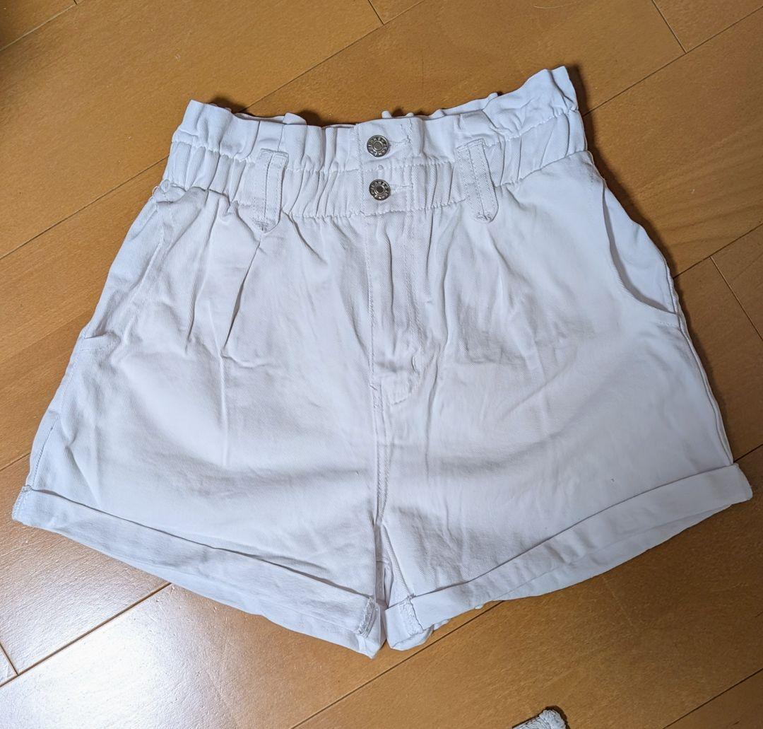ホワイト ハイウエスト ショートパンツ - メルカリ