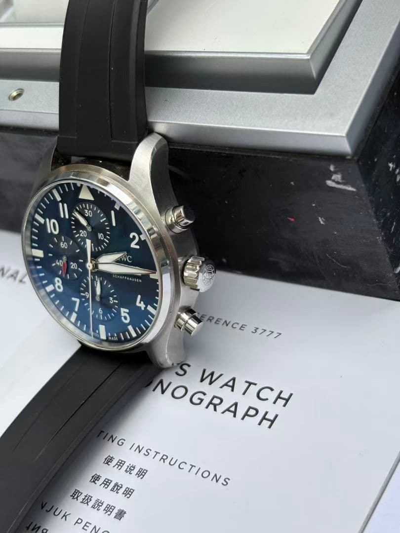 IWC パイロットウォッチ クロノグラフ IW377717 自動巻き IWC パイロットウォッチ クロノグラフ IW377717 自動巻き