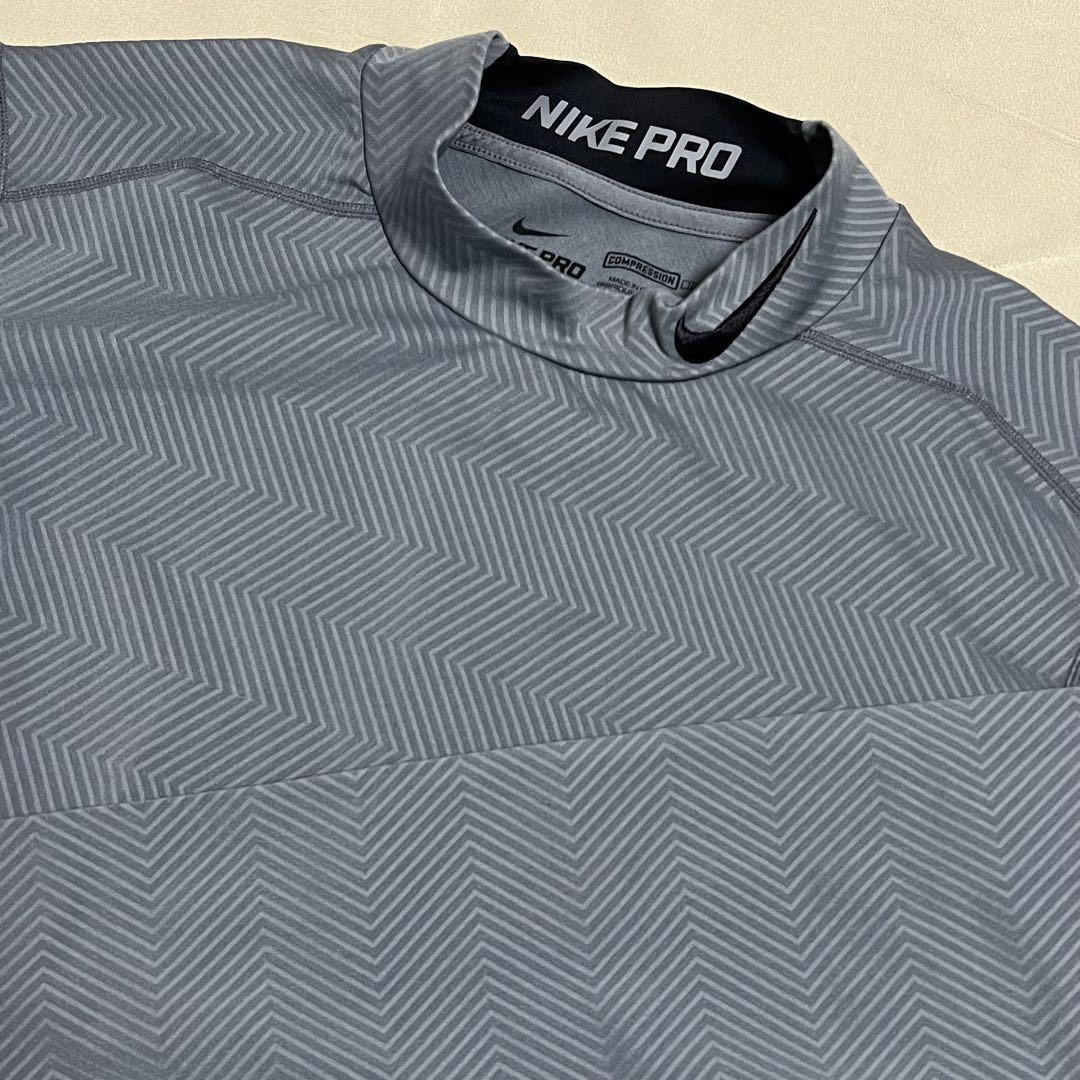 ナイキ　長袖モックネックシャツ　ストレッチ　極美品　XL コンプレッション