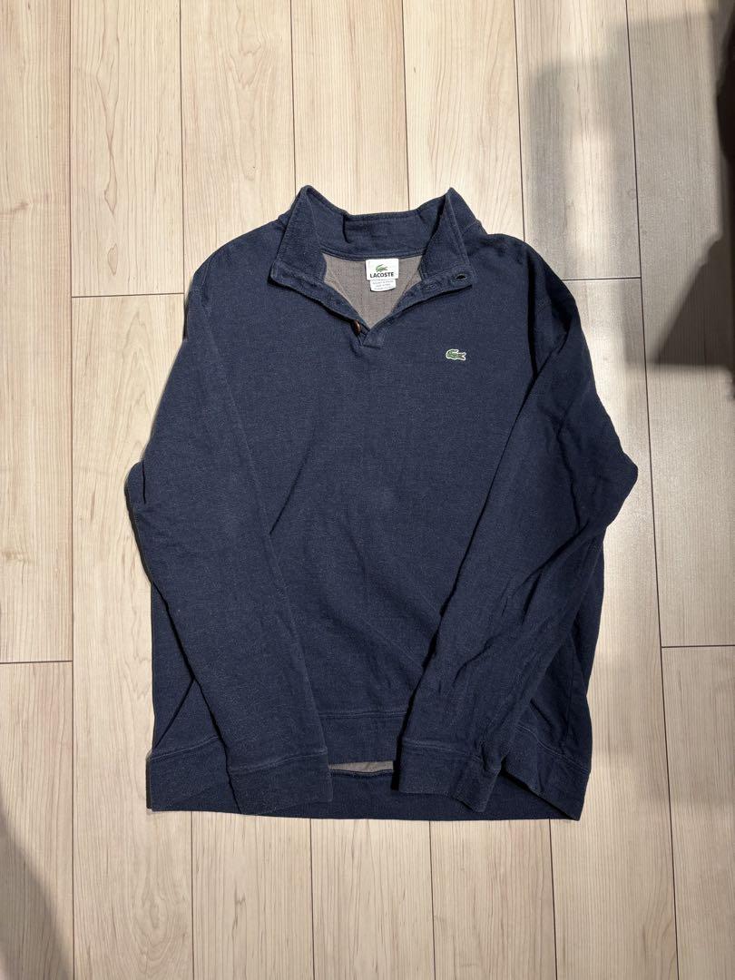 Lacoste ネイビー ボタン付きハイネックトレーナー