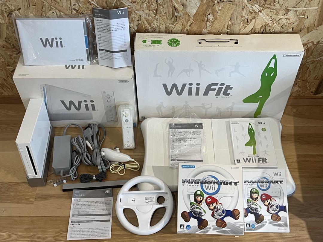 Nintendo Wii WiiFit マリオカートWii ハンドル セット