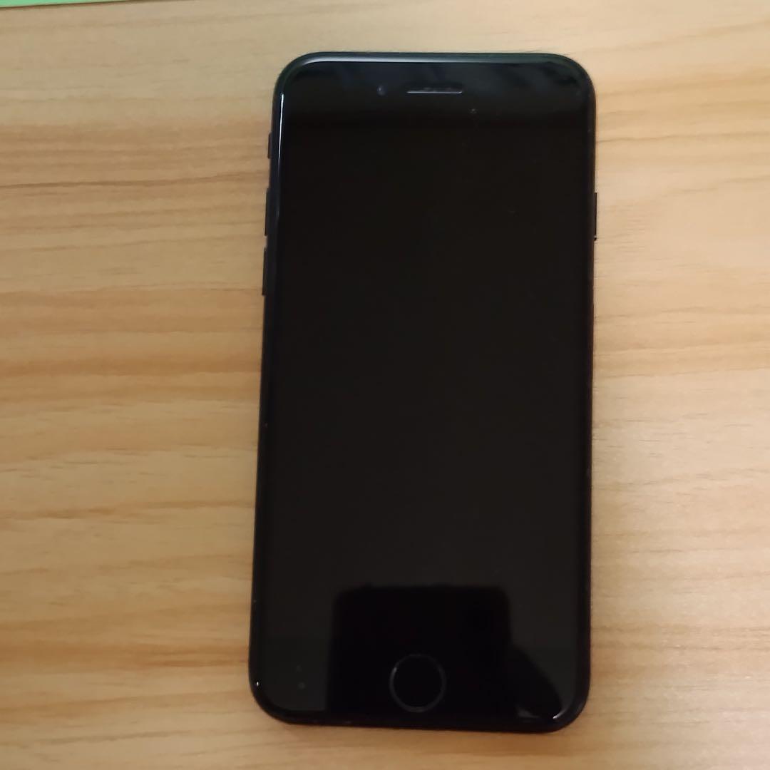 iPhone7 128GB ブラック SIMフリー 特価品