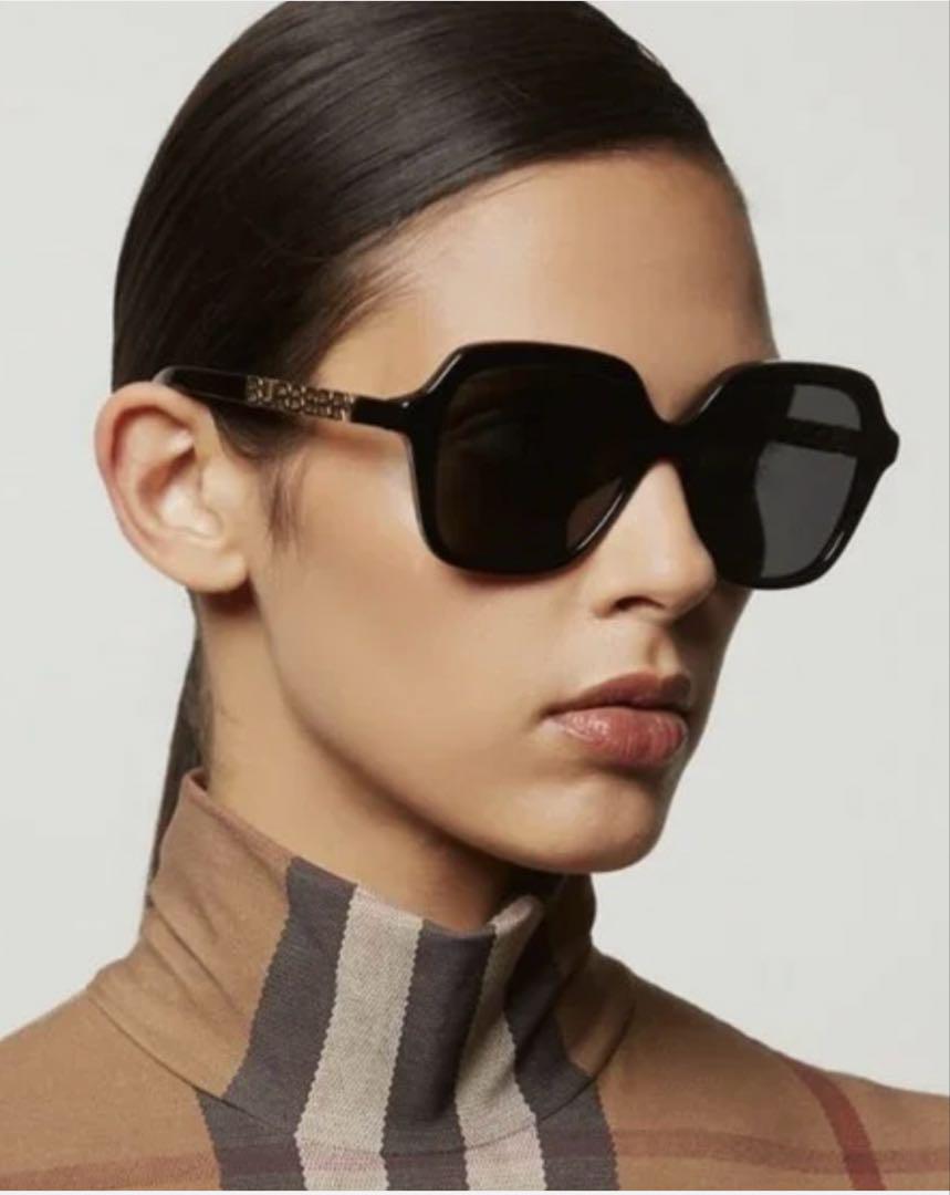 新品未使用　BURBERRY ロゴサングラス　ブラウン