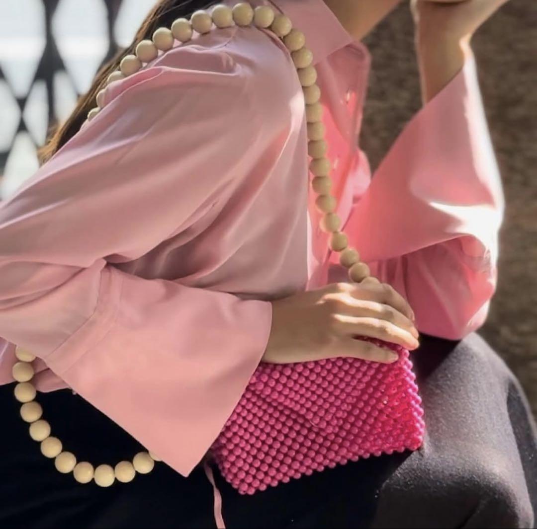 toos wood ball shoulder bag（vivid pink）