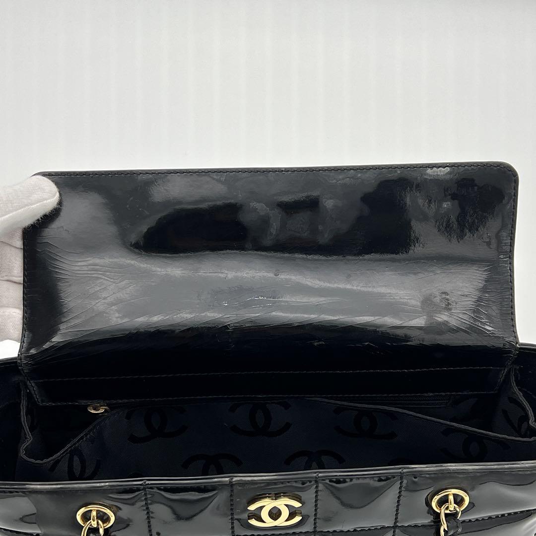 CHANEL チョコバー ココマーク チェーンショルダーバッグ エナメル