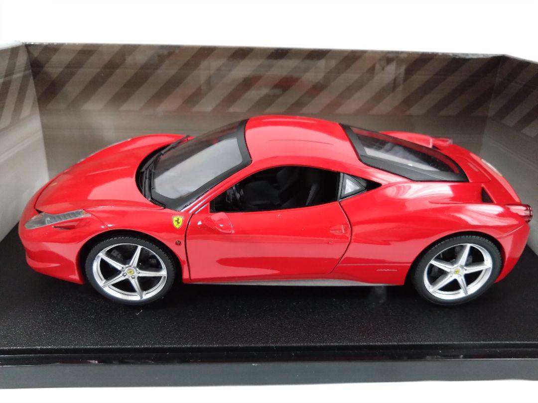 フェラーリ 458 Italia 赤 ミニカー 1/18