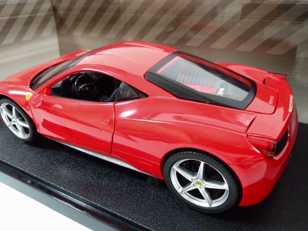 フェラーリ 458 Italia 赤 ミニカー 1/18