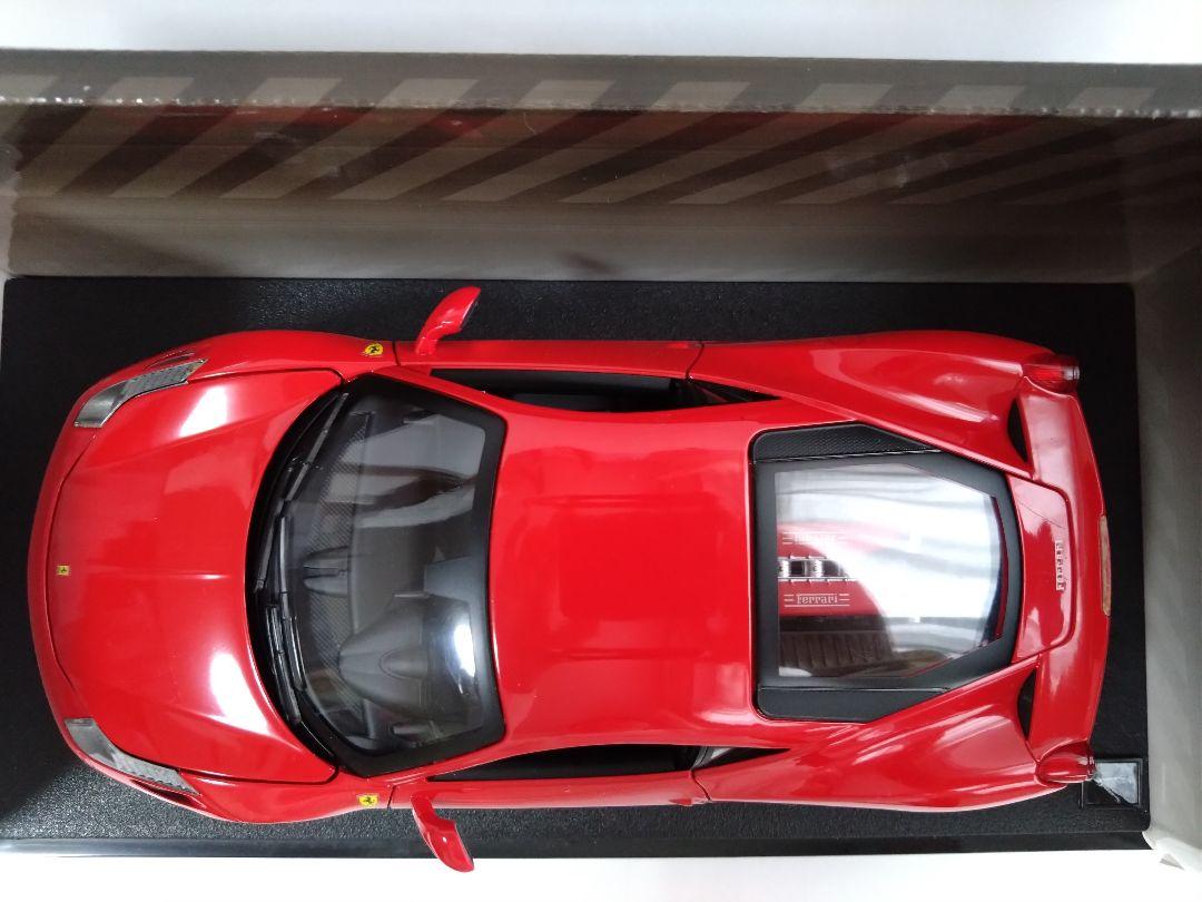 フェラーリ 458 Italia 赤 ミニカー 1/18