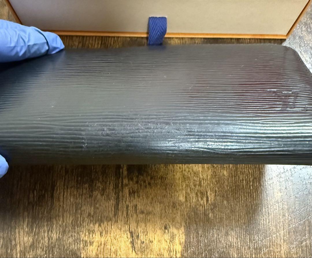 ルイヴィトン長財布　エピ