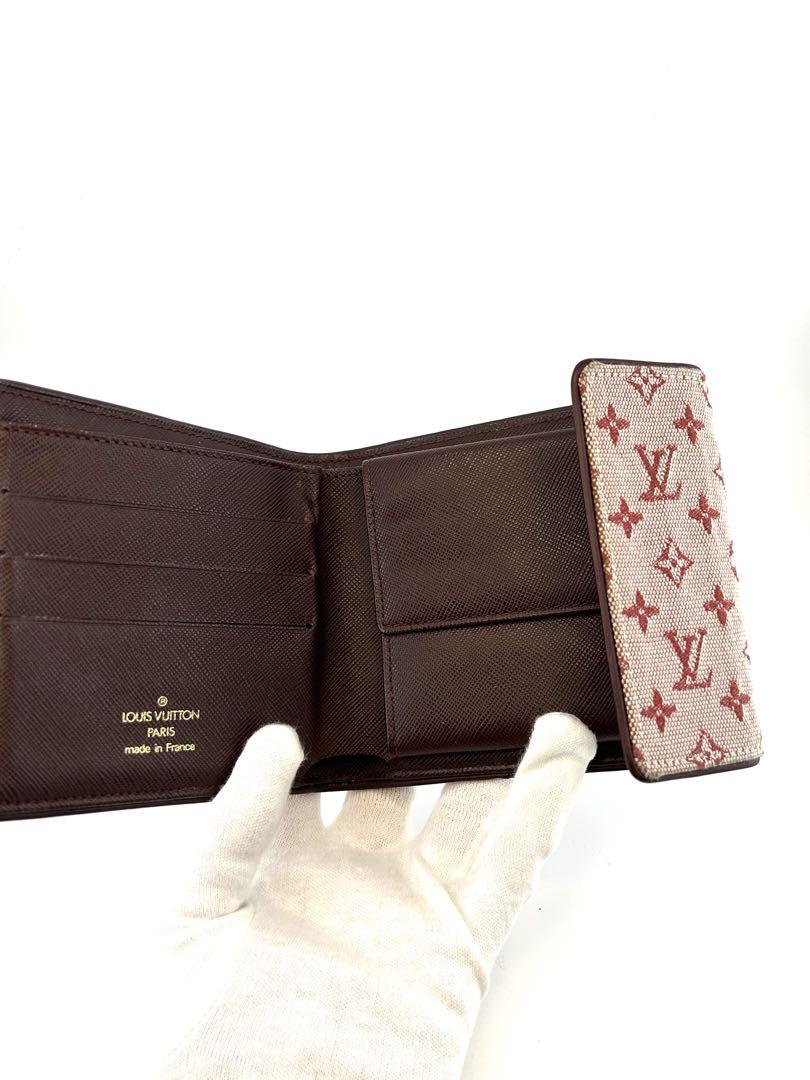 VUITTON