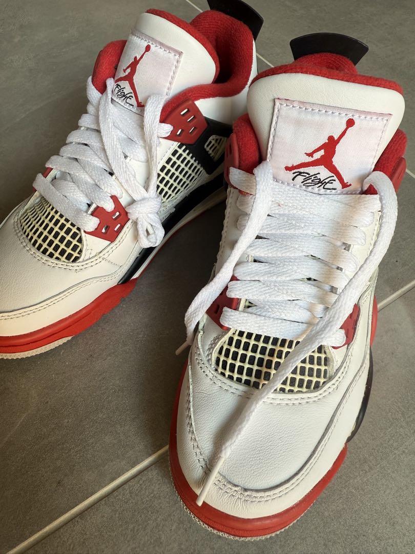 Nike Air Jordan 4 スニーカー　kids