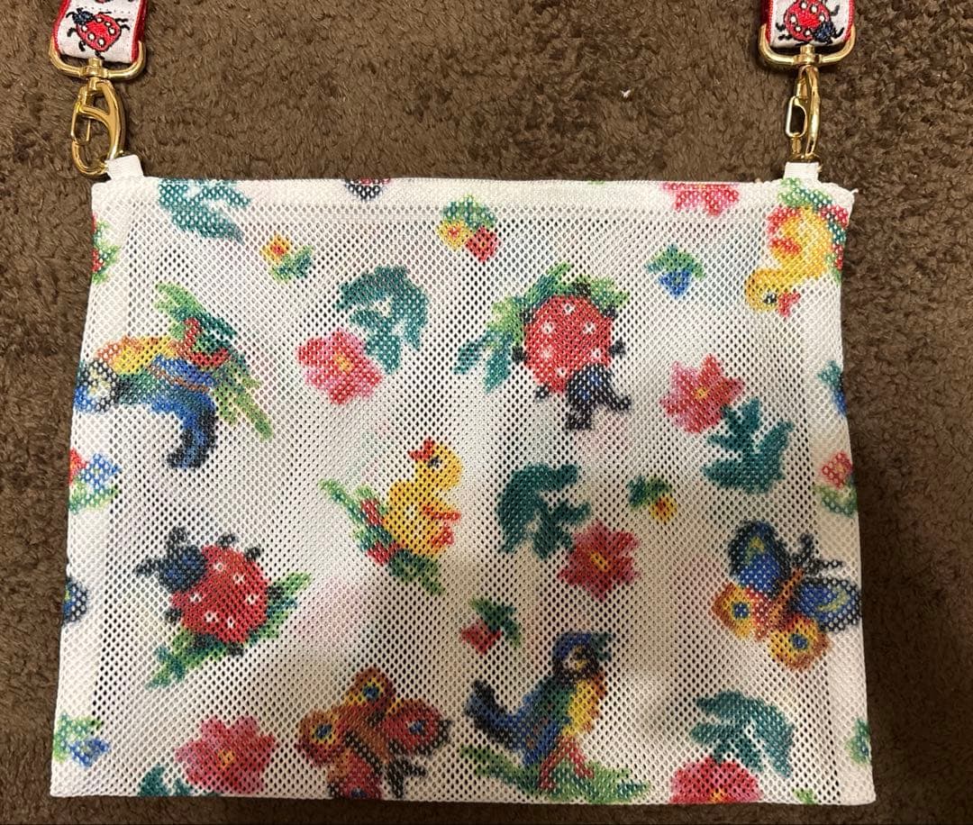 フェイラー ハイジ ショルダーストラップ & Dカン付きメッシュポーチ ホワイト フェイラー ハイジ ショルダーストラップ & Dカン付きメッシュポーチ ホワイト