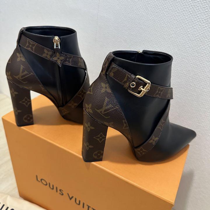 美品ルイヴィトンLOUIS VUITTONブーツ（ルイ・ヴィトン ブーツ