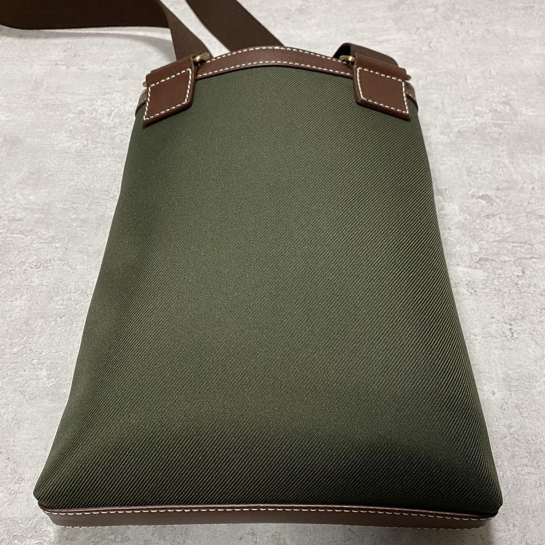 未使用品✨ハンティングワールド ショルダーバッグ サコッシュ ボディバッグ