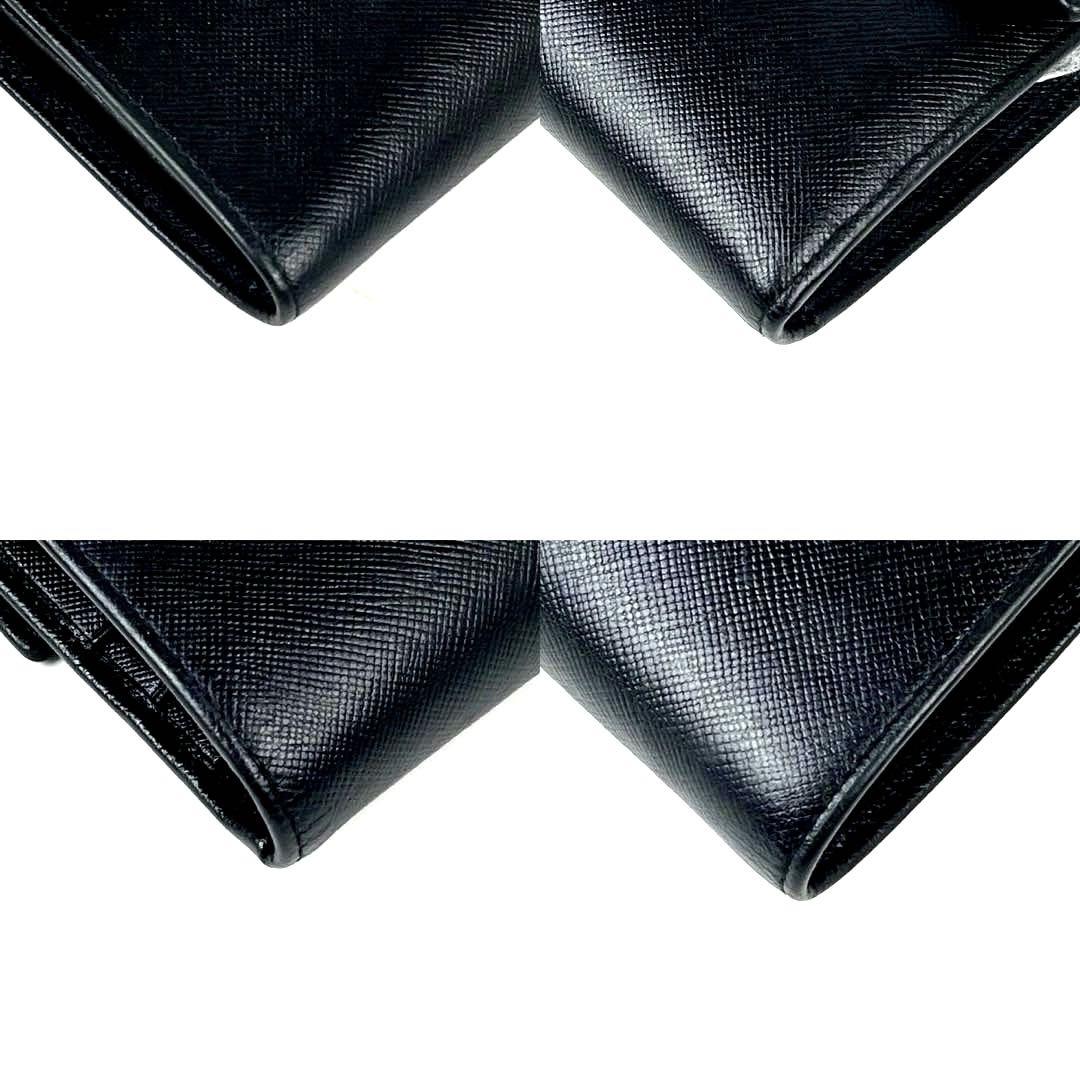 【✨美品✨】プラダ サフィアーノ 三角ロゴ 二つ折り財布 ブラック 極美品】プラダ 二つ折り財布 サフィアーノレザー 三角ロゴ 黒