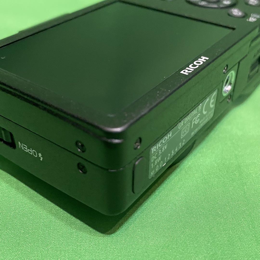よ*）様 【オークション中】GR DIGITAL IV 美品✨シャッター2585