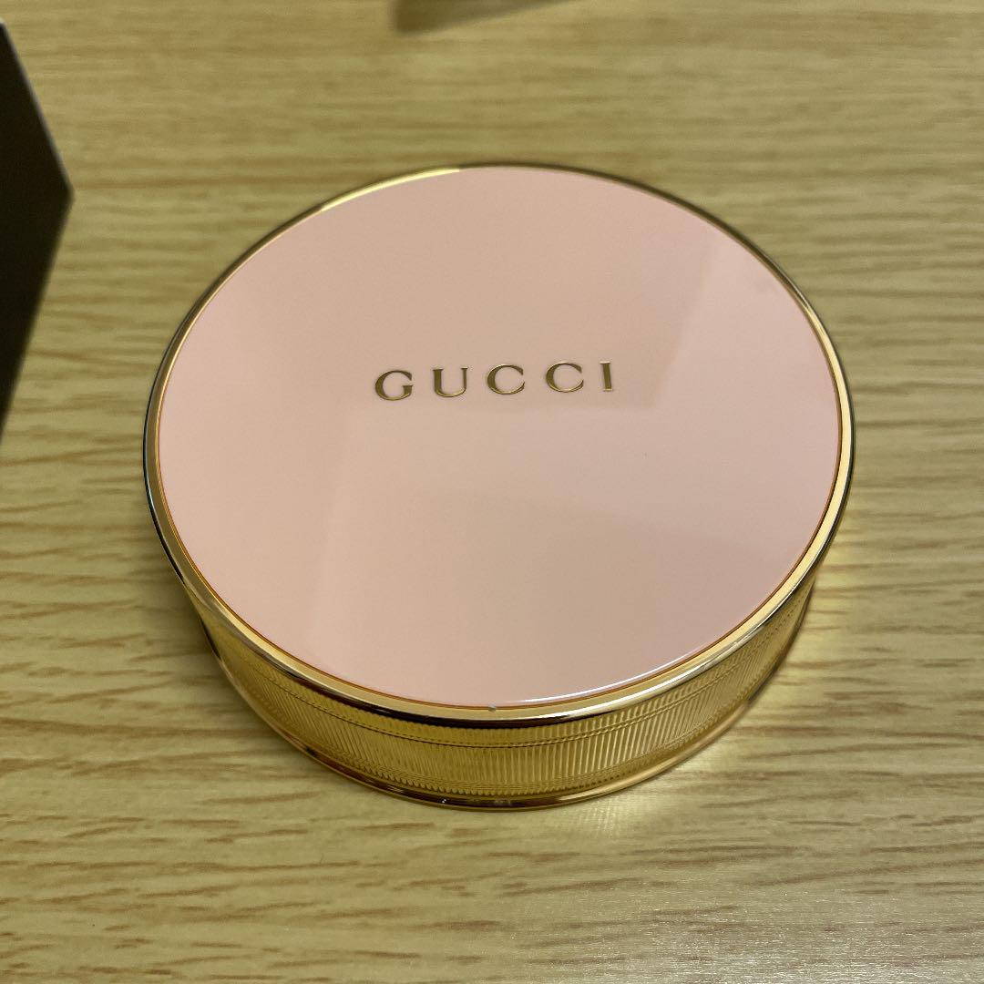 グッチ フェイスパウダー - メルカリ