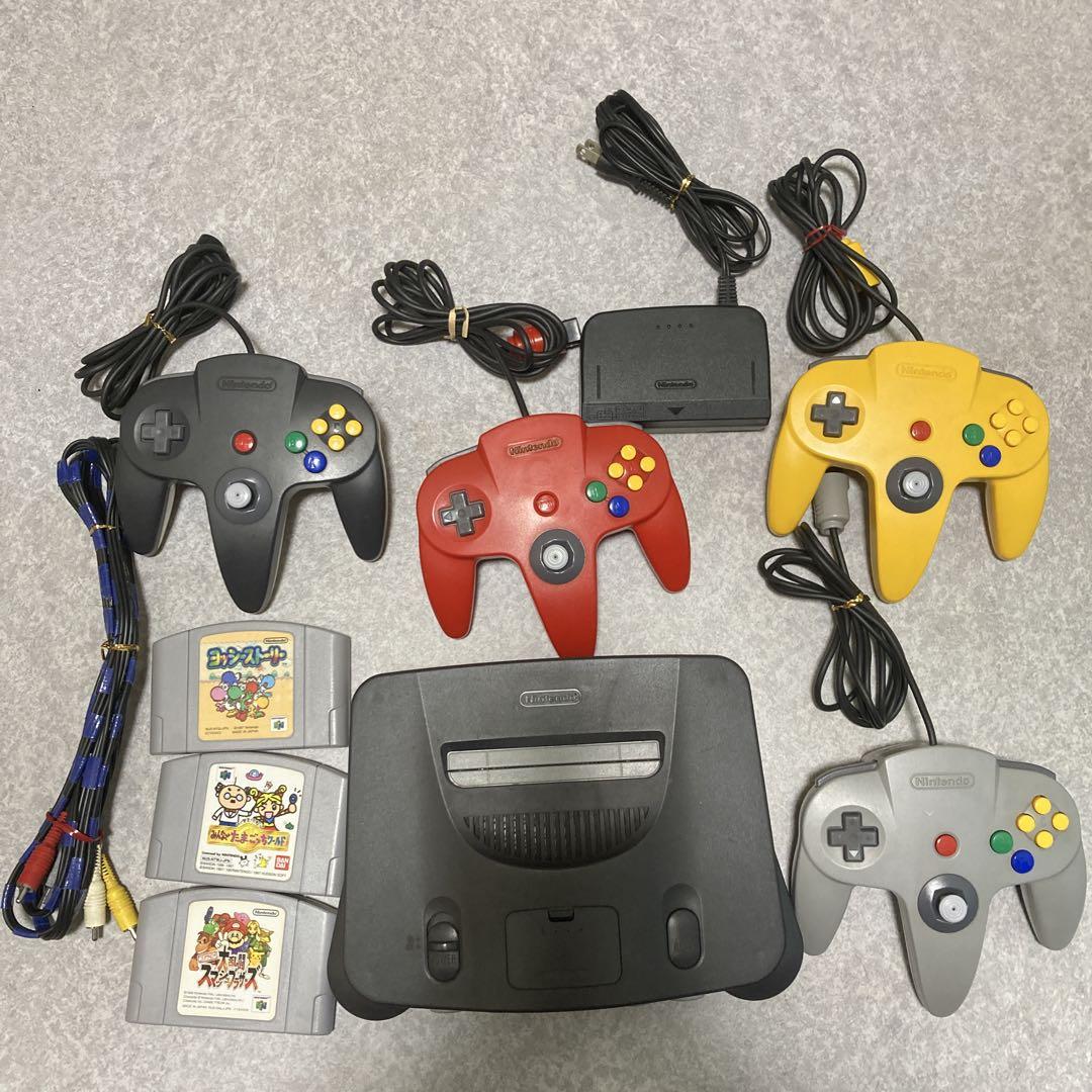NINTENDO64 本体 コントローラー4つ ゲーム付き - メルカリ