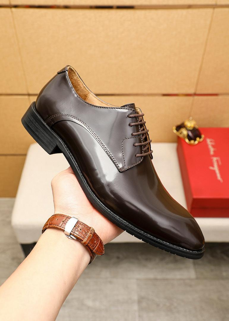 Ferragamo フェラガモ メンズ ビジネスレザーシューズ ブラック 牛革