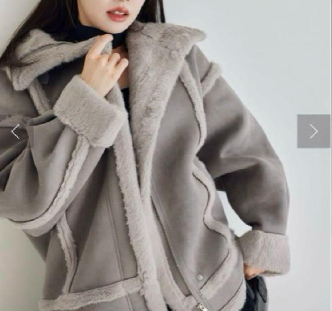 フェイクムートンロングジャケットFREE SIZE・NICE