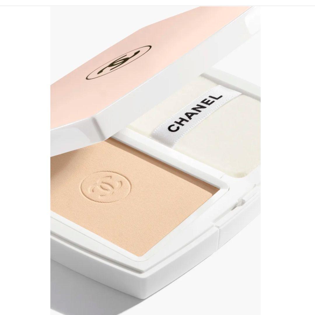 お姫✨ほぼ新品✨CHANELルブランブライトニングコンパクトBR12