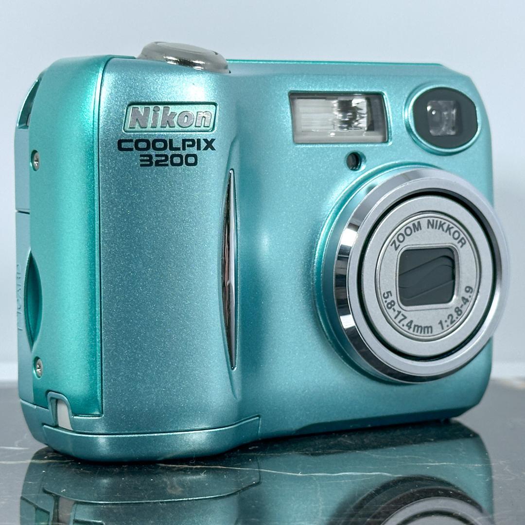 COOLPIX