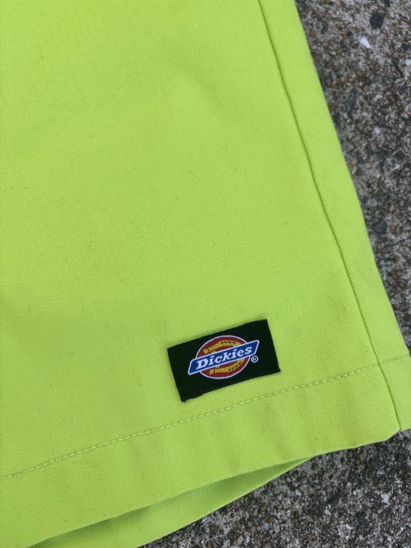 Dickies 蛍光グリーン ショートパンツ