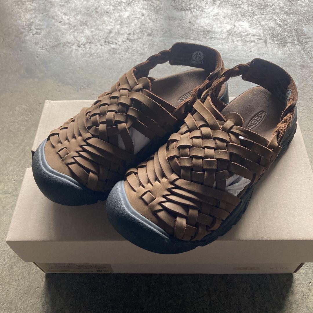 美品 KEEN✖️HYKE コラボ ROSARITA II 23cm