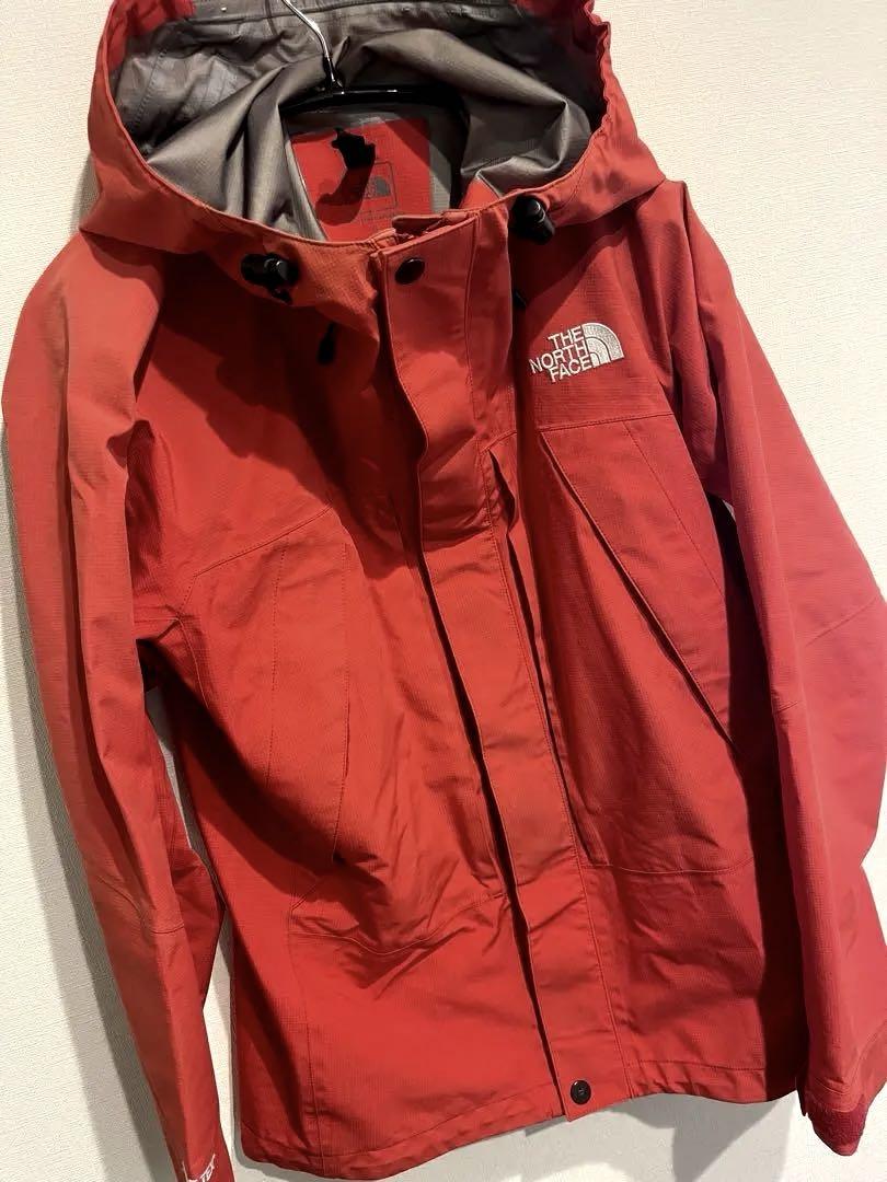 ノースフェイス 8,428円