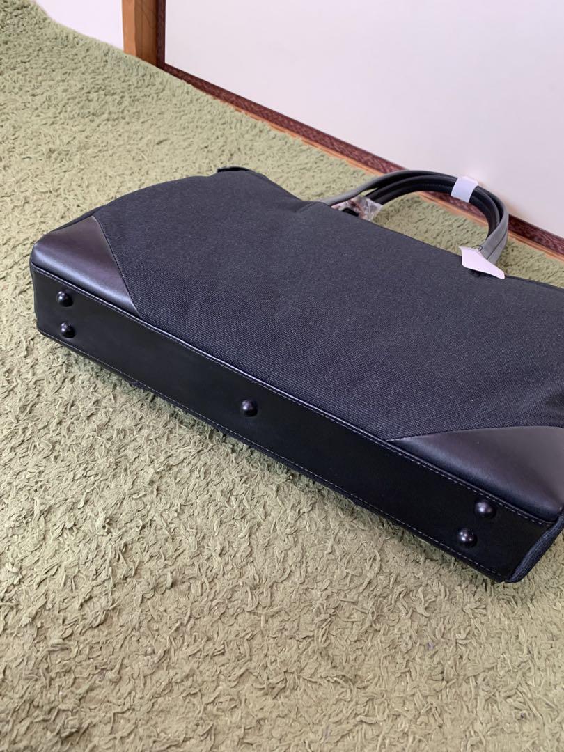 IS/IT イズイット　新品　28600円　ビジネスバッグ　B4サイズ