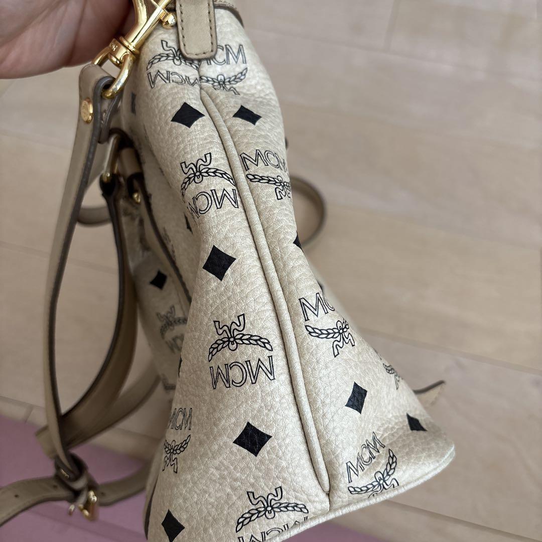 MCM ロゴプリント トートバッグ ベージュ
