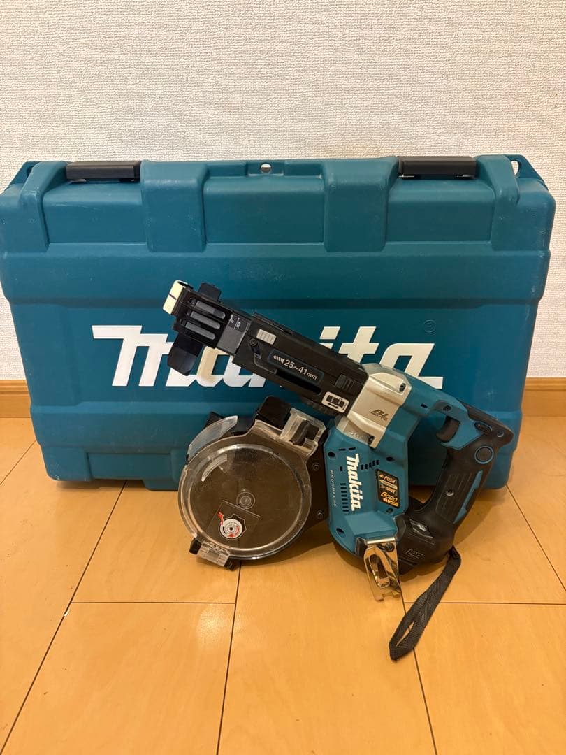 Makita オートパックスクリュードライバー FR451DRGX