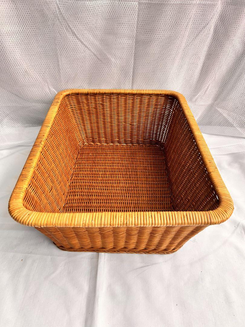 【新品・未使用品】ラタンのカゴ　4個セット！　おしゃれラタンカゴ