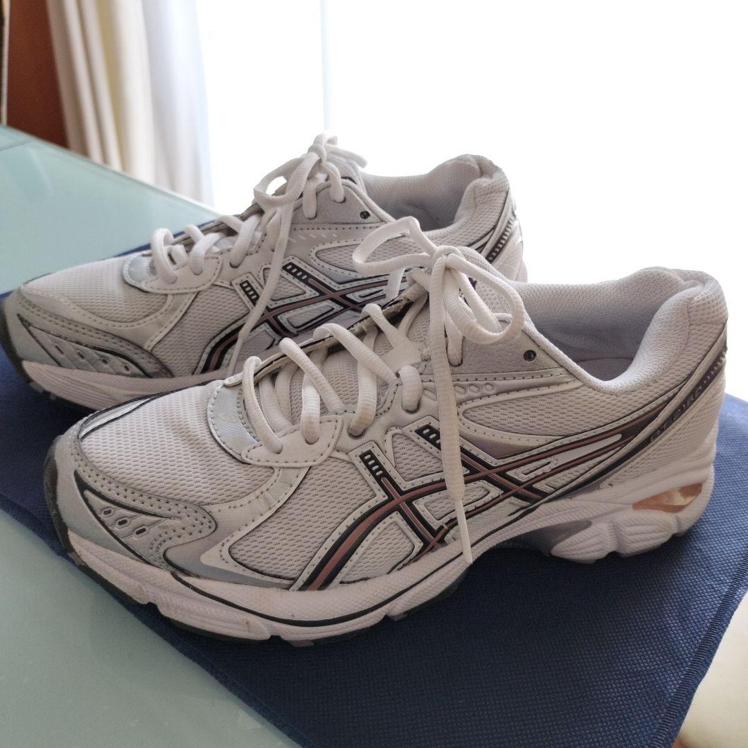 ASICS GT-2160 レディーススニーカー 　23.5シルバー、レッド