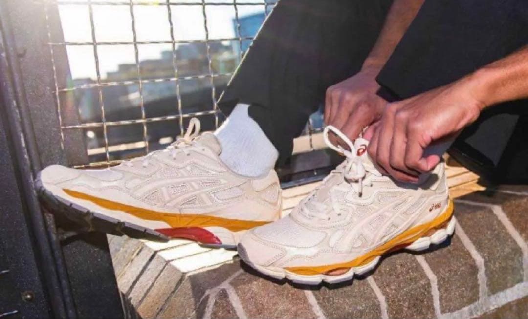 アシックスasics GEL NYC cream/oatmeal 24.5cm