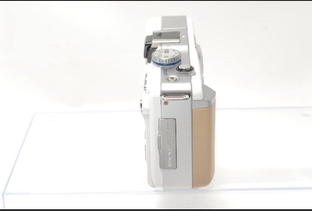 ☘️訳あり特価品☘️オリンパス ミラーレスカメラ PEN E-PL1