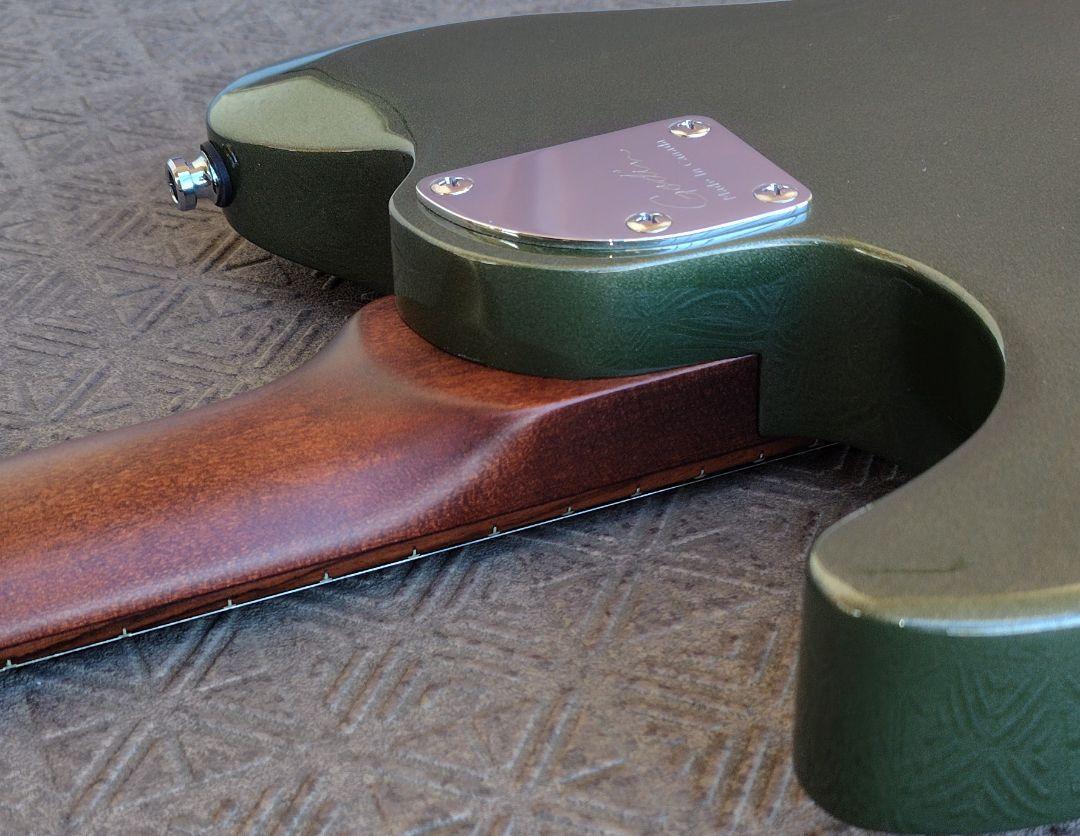 Godin Stadium59 DesertGreen　カナダ製