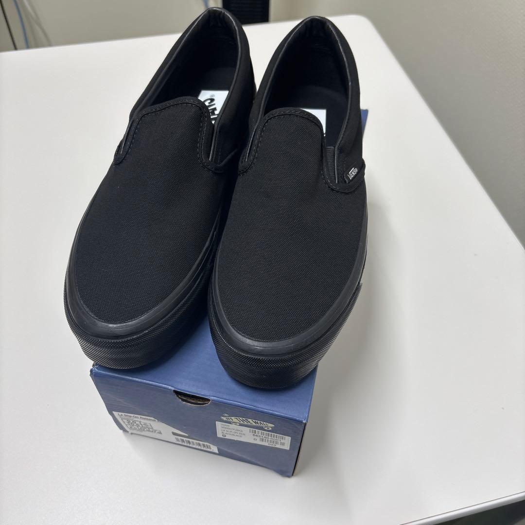 VANS SLIP-ON REISSUE 98 トリプルブラック - メルカリ