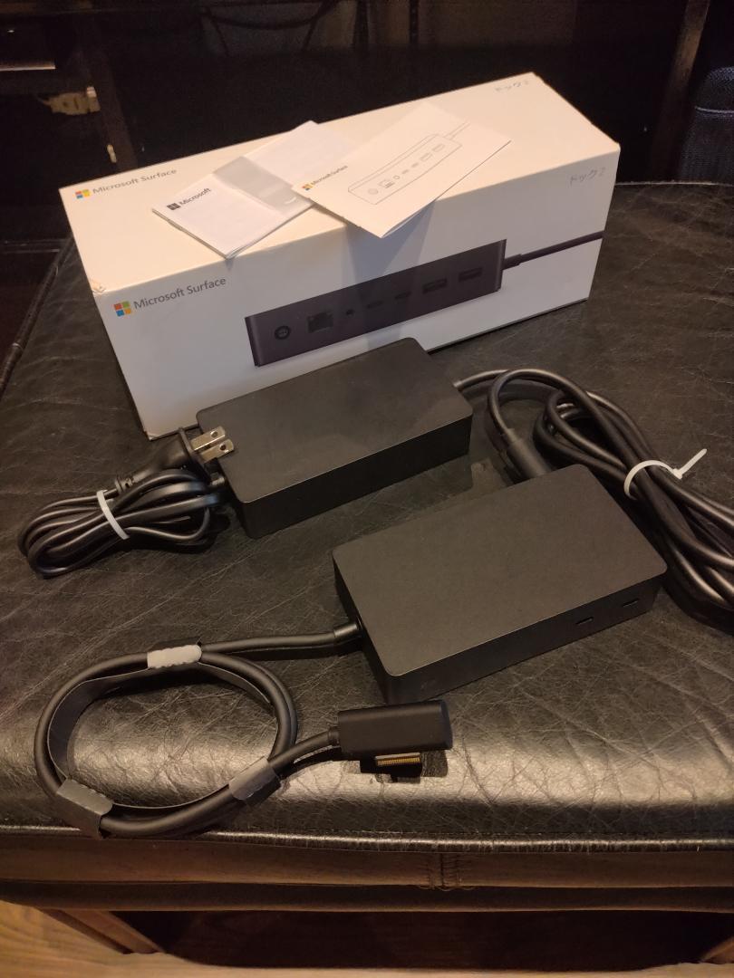 Microsoft Surface ドック 2　SVS-00013