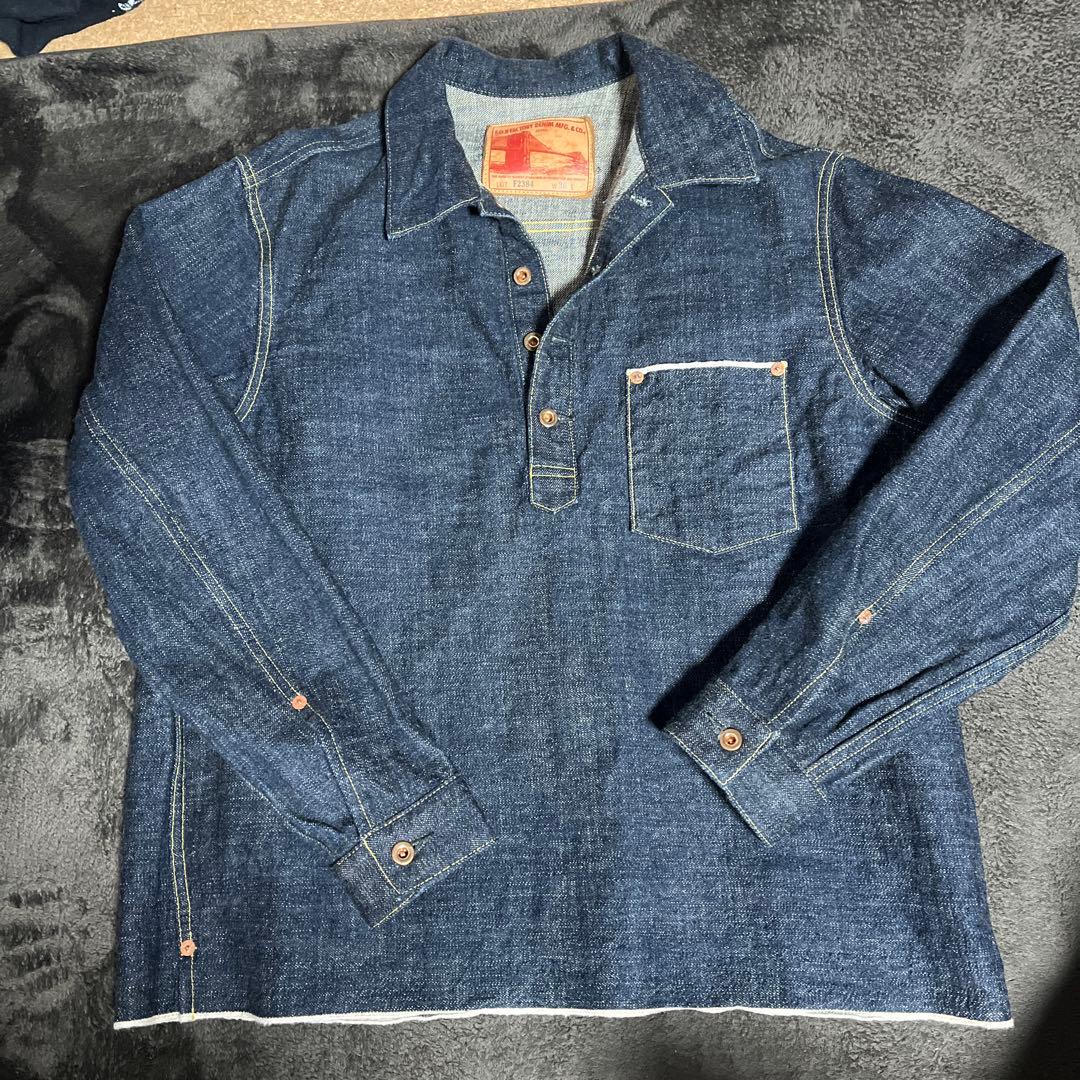 デニムシャツ