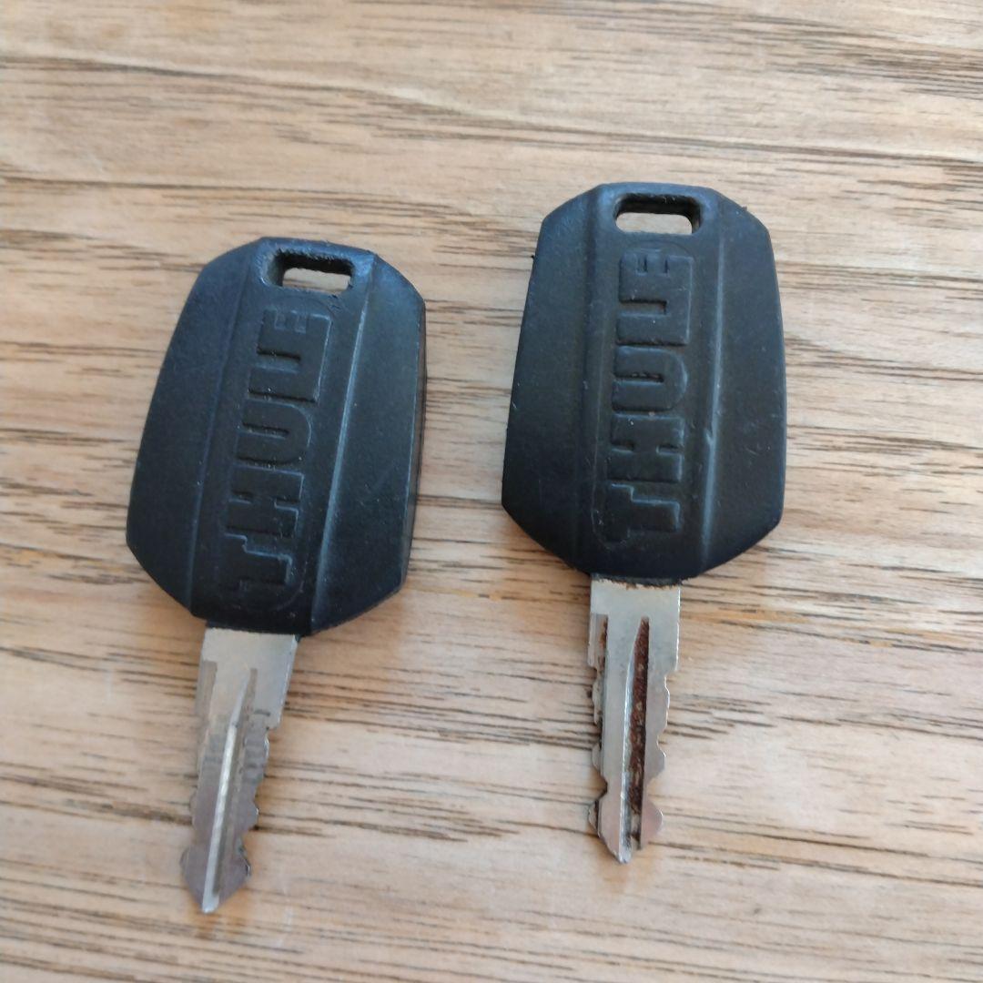 スーリー　thule ルーフボックス