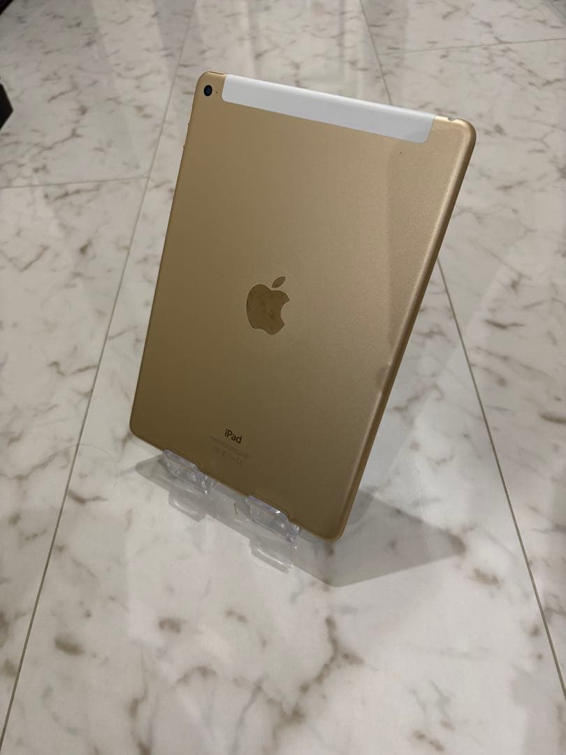 中古美品 iPad Air2 Wi-Fi + Cellularゴールド 32GB - メルカリ
