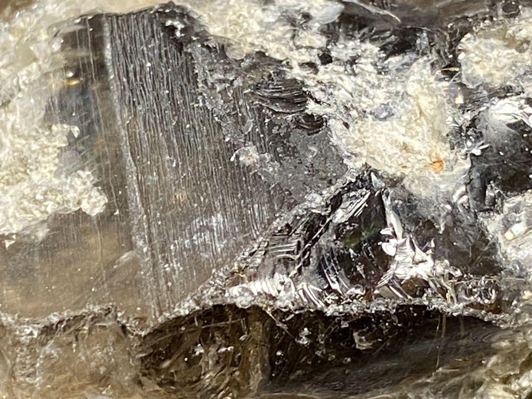 ザギ水晶 ザキ鉱山 ザギマウンテンクォーツ 67g ゴールデン