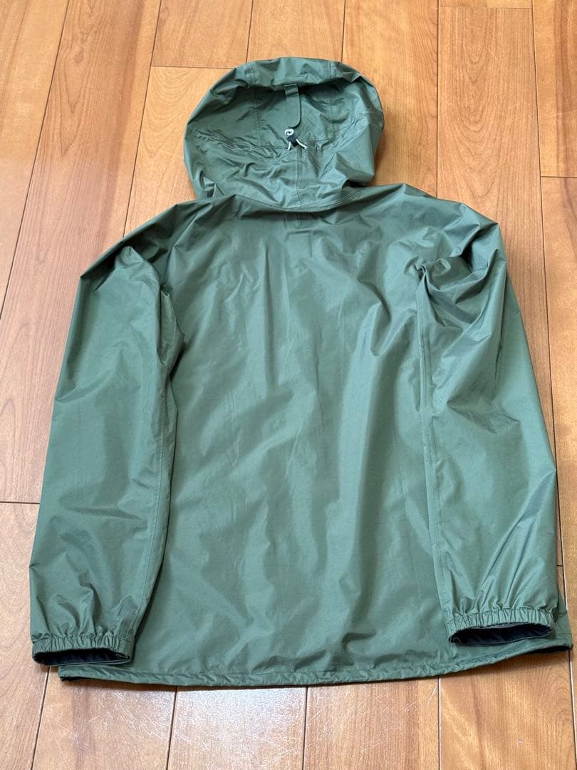 レインジャケット オリーブグリーンmontbell
