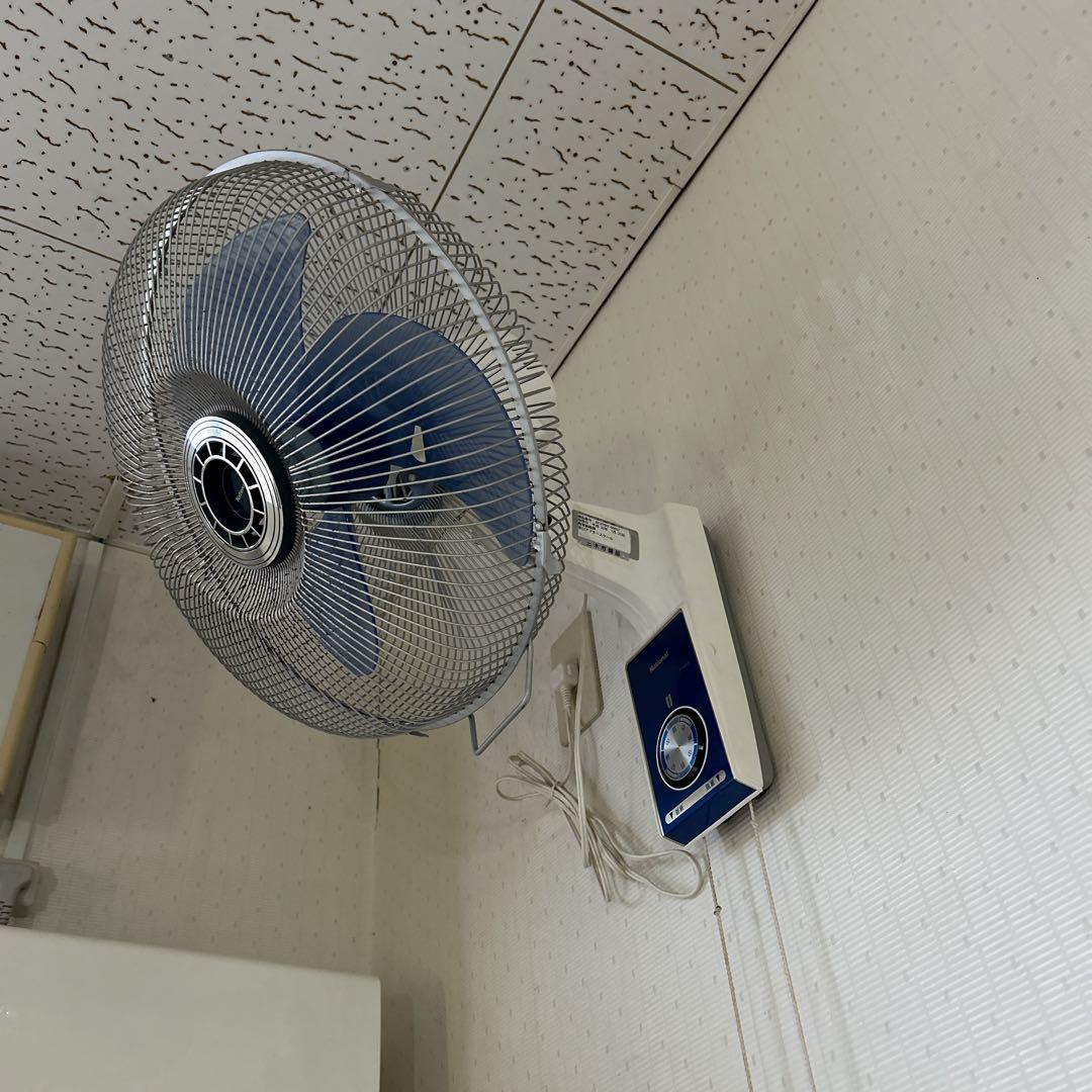 レトロ　壁掛け扇風機 手動ダイヤル式 3枚羽根 青 レトロ 壁掛け扇風機 手動ダイヤル式 3枚羽根 青 扇風機