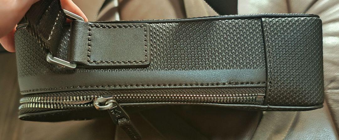 LACOSTE ダークブラウン ショルダーバッグ