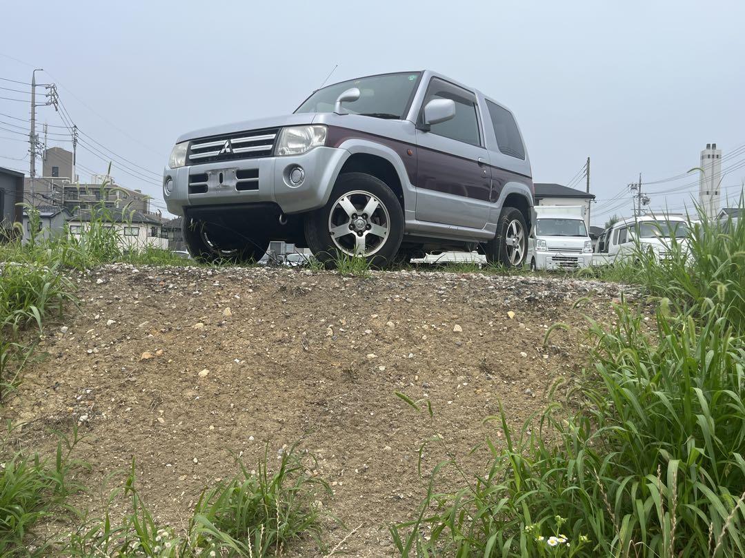 三菱 パジェロミニ 2WD 3ドア シルバー/ワインレッド