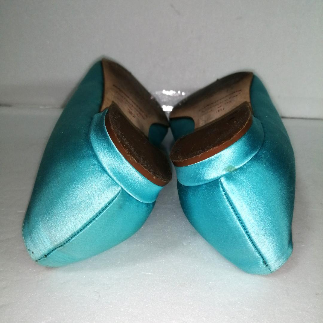 manolo blahnik フラットシューズ　ハンギシ