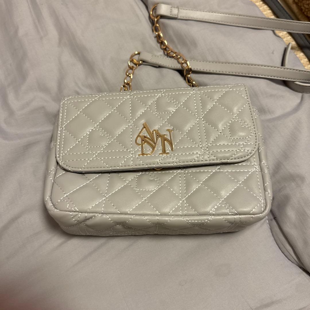 evelyn グレー キルティング ショルダーバッグ