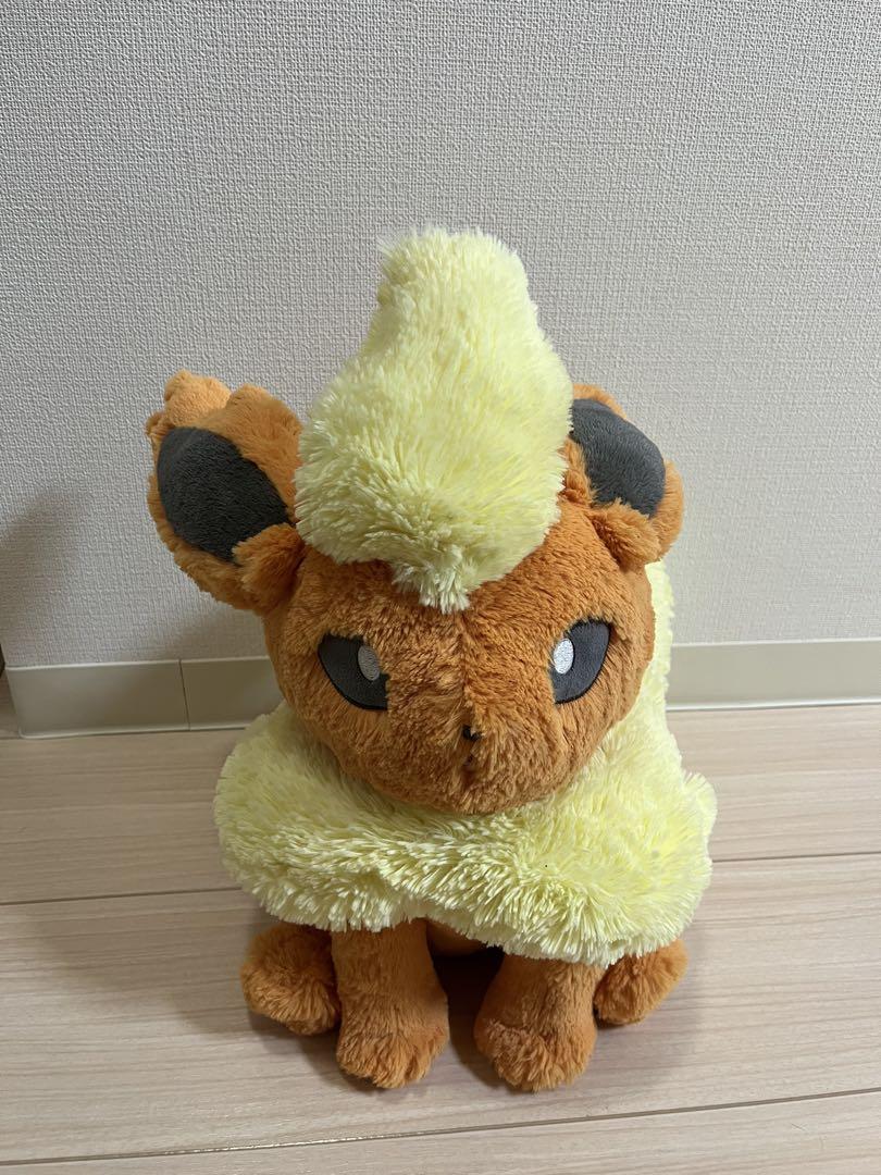 ふわふわ抱きぬいぐるみ　シャワーズ　サンダース　ブースター　3種セット